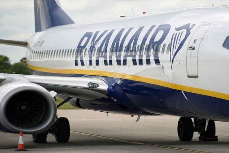 Berlin-Atina u&ccedil;ağının pilot kabininde yangın