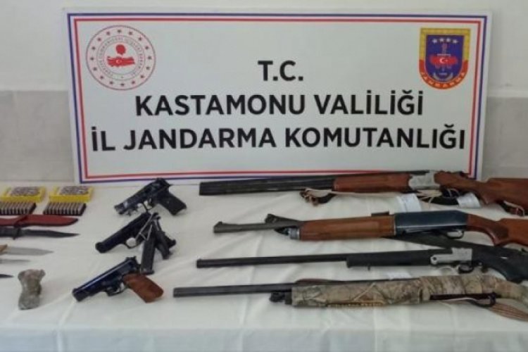 Silah ka&ccedil;ak&ccedil;ılarına operasyon: 9 g&ouml;zaltı