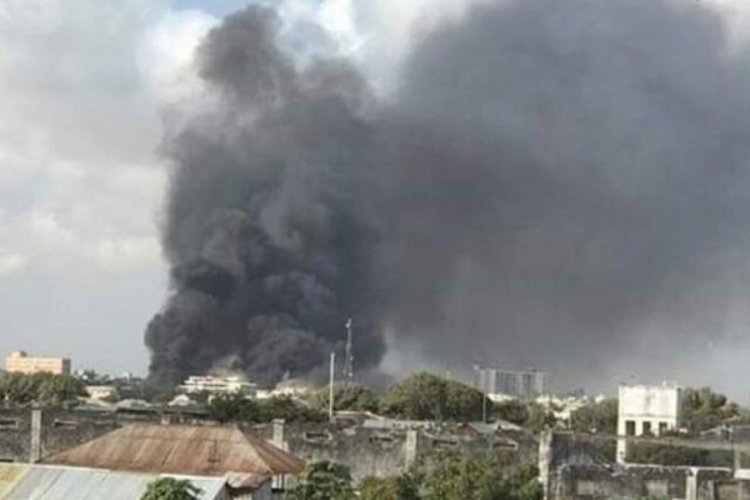 Somali'de bomba y&uuml;kl&uuml; ara&ccedil;la saldırı