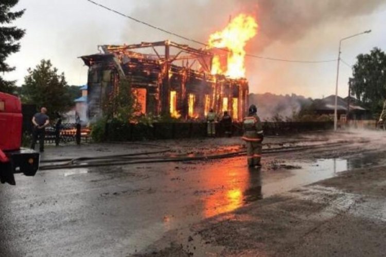 Церковь 19 века в Зоркальцево