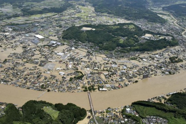 Japonya'da şiddetli yağmur ve taşkında 15 kişi hayatını kaybetti