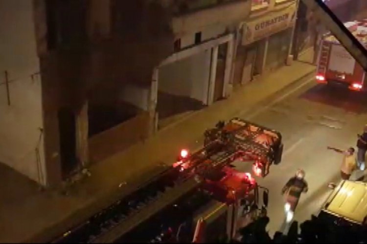 Samsun'da bir ayda ikinci kez yanan binada kundaklama ş&uuml;phesi