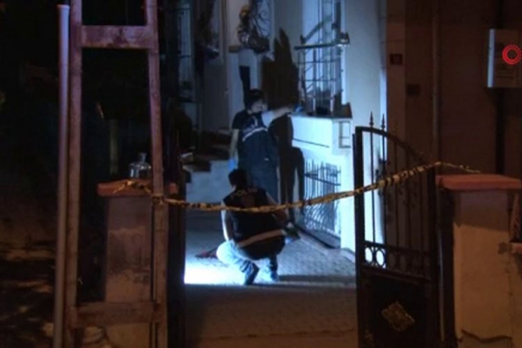 Eve girmek isteyen hırsız, komşuya yakalandı