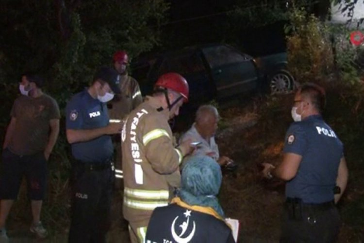 S&uuml;r&uuml;c&uuml; kaza sonrası alkoll&uuml; arkadaşını olay yerinde bırakarak ka&ccedil;tı
