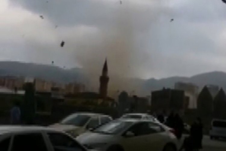 Erzurum'da korkutan hortum