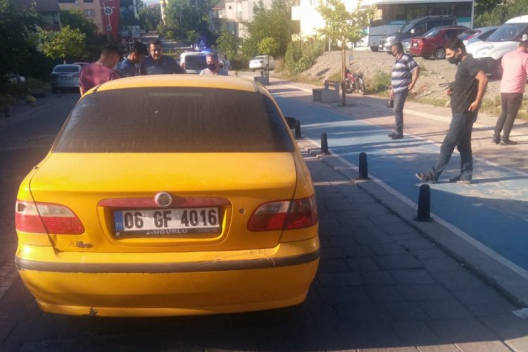 Yaya şeridinden ge&ccedil;meyen yayaya otomobil &ccedil;arptı