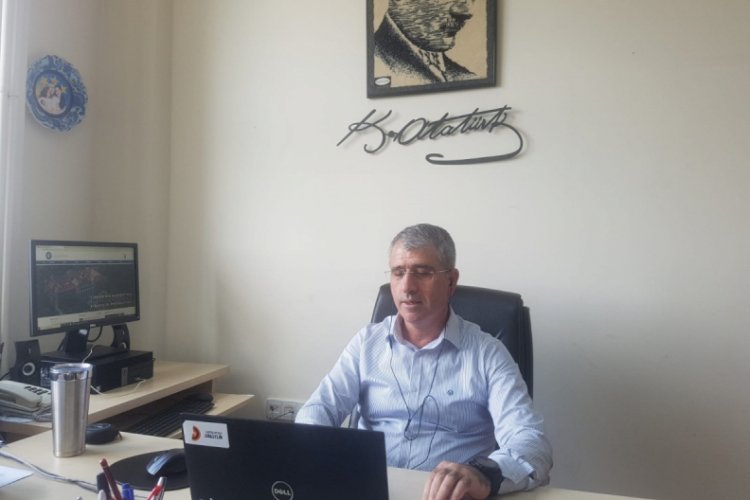 D&uuml;nya G&uuml;reş Birliği Hakem Kurulu &Uuml;yesi Cicioğlu, d&uuml;nyaya ders veriyor