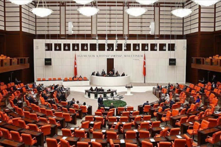 Askeri alanda d&uuml;zenlemeler i&ccedil;eren kanun teklifi komisyonda