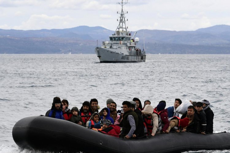 AB'den Yunanistan'ın m&uuml;ltecilere yaklaşımıyla ilgili a&ccedil;ıklama: &Ccedil;ok sayıda rapor bulunuyor