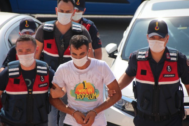 İki kişiyi &ouml;ld&uuml;ren zanlı tutuklandı