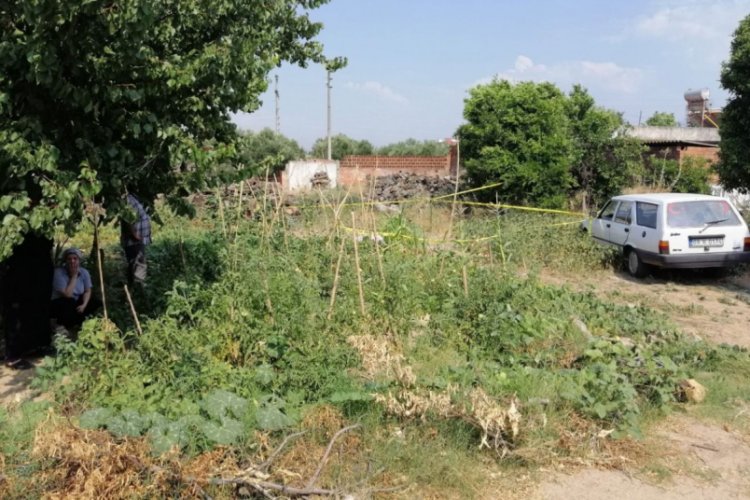 Sulamak i&ccedil;in indiği bah&ccedil;esinde &ouml;l&uuml; bulundu