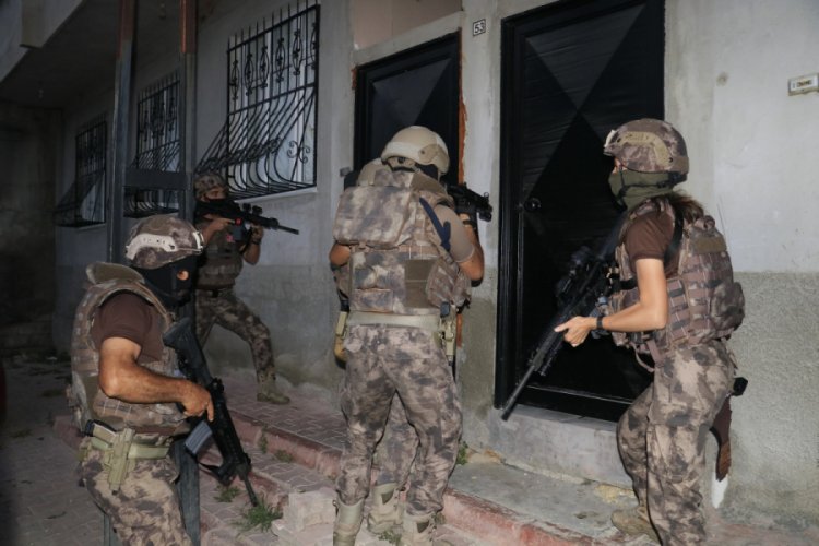 Adana'da hava destekli narkotik operasyonu: 40 g&ouml;zaltı kararı