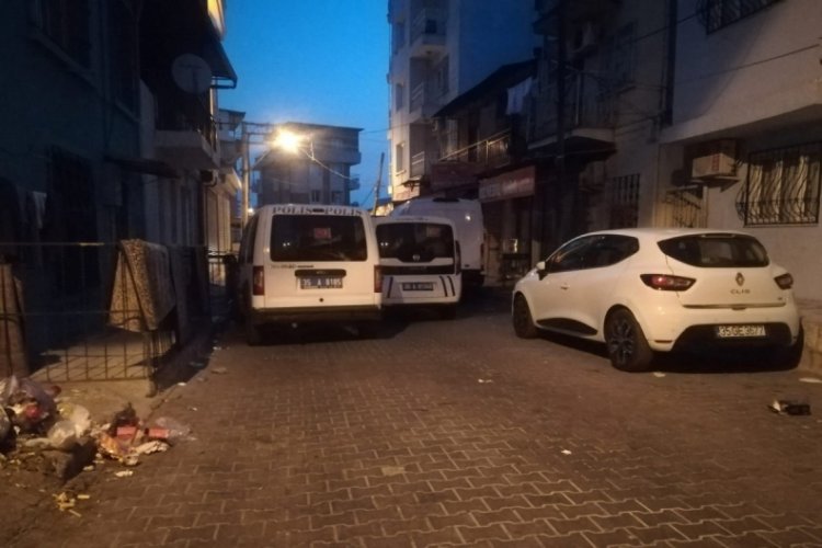 İzmir'de silahlı saldırı: 1 &ouml;l&uuml;, 2 yaralı