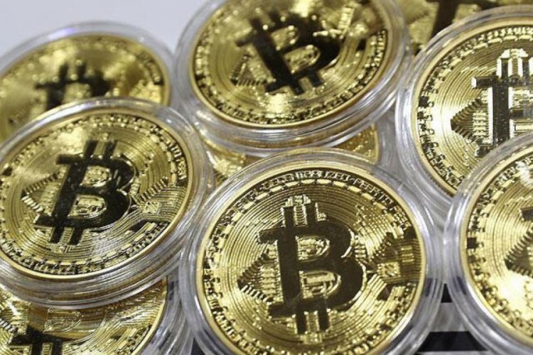 Bitcoin 9,300 dolar sınırına y&uuml;kseldi