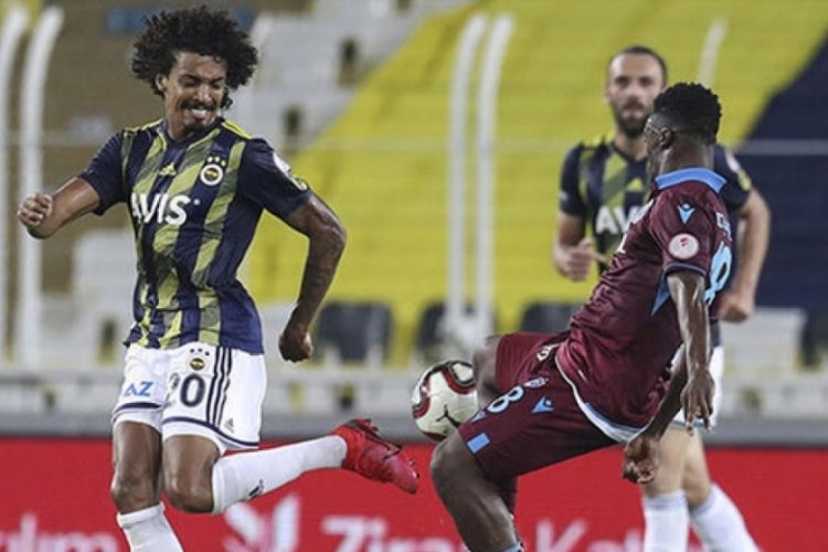 Fenerbah&ccedil;e'de savunmada mecburen Gustavo