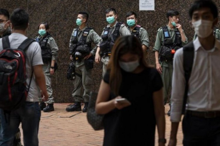 Hong Kong'da polise yeni yetkiler verildi