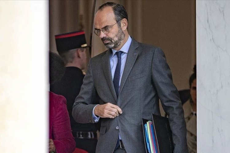 Fransa'da eski Başbakan ve Sağlık Bakanları hakkında soruşturma a&ccedil;ıldı