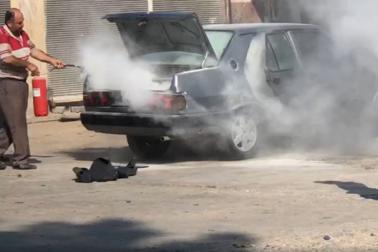 Aracın yakıt tankı bomba gibi patladı