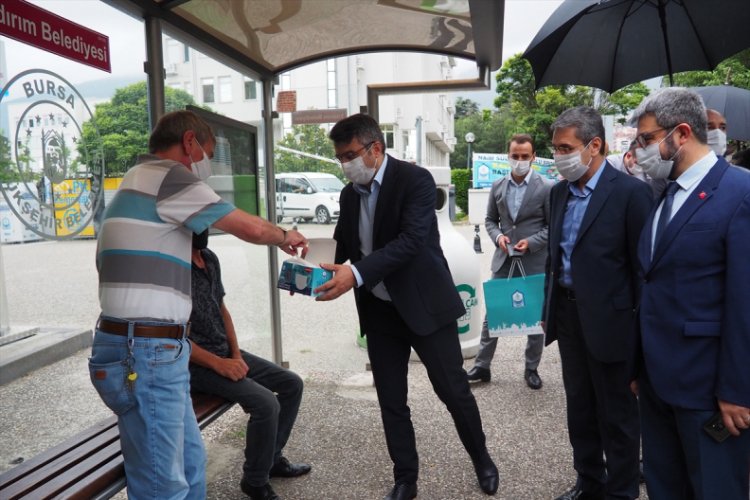 Bursa Yıldırım'da 'sosyal mesafe, maske ve hijyen' denetimi yapıldı