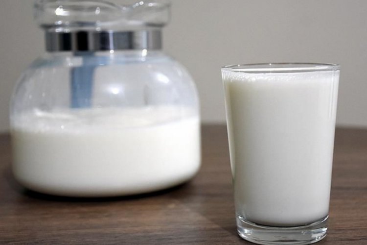 S&uuml;t &uuml;reticileri s&uuml;t fiyatlarının yeniden d&uuml;zenlenmesini istiyor