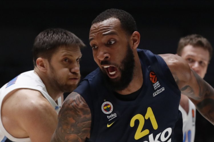 Fenerbah&ccedil;e'de bir ayrılık daha