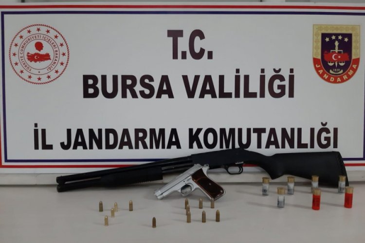 Bursa'da silah ka&ccedil;ak&ccedil;ılığı operasyonunda 7 ş&uuml;pheli g&ouml;zaltına alındı