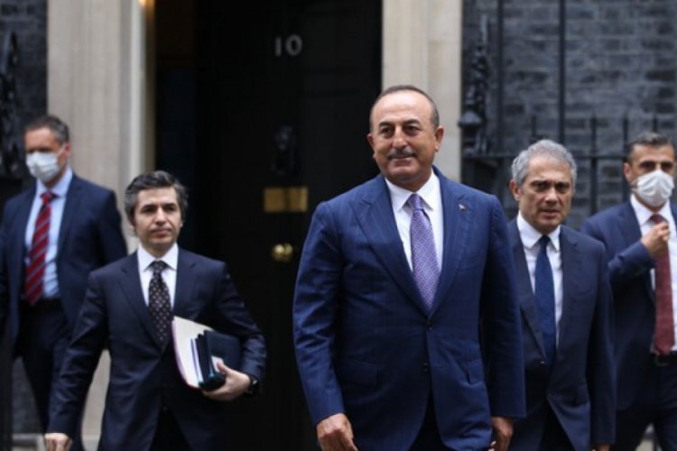 &Ccedil;avuşoğlu, İngiltere Başbakanı Johnson'la g&ouml;r&uuml;şt&uuml;