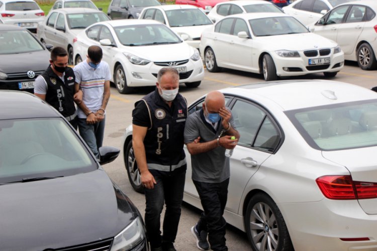 Bolu'da 2 operasyonda 8 kilo 572 gram esrar ele ge&ccedil;irildi