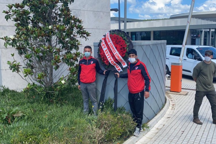 D&uuml;zcespor taraftarları TFF'yi protesto etti