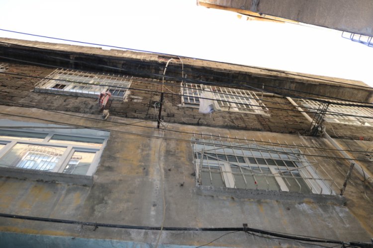 Kahvehane taradı, ka&ccedil;arken havaya ateş a&ccedil;arak 1 &ccedil;ocuğu &ouml;ld&uuml;rd&uuml;!