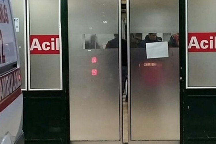 &Uuml;retim bandından d&uuml;şen iş&ccedil;i hayatını kaybetti