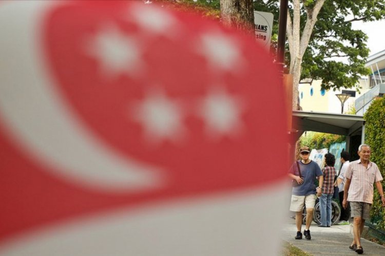 Singapur'da genel se&ccedil;imler Kovid-19'un g&ouml;lgesinde başladı