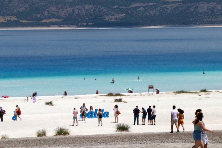 Salda G&ouml;l&uuml;'nde 1 Ağustos'tan itibaren sigara i&ccedil;mek yasak