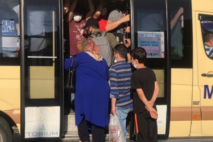 Sosyal mesafesiz yolcu taşıyan minib&uuml;slere ceza yağdı