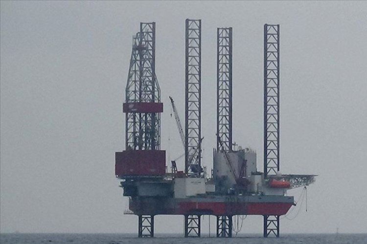 K&uuml;resel petrol arzı 9 yılın en d&uuml;ş&uuml;ğ&uuml;nde