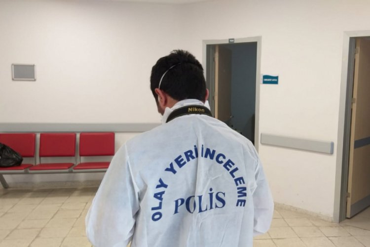 Sokak ortasında bı&ccedil;aklanmış bulundu, hastanede &ouml;ld&uuml;