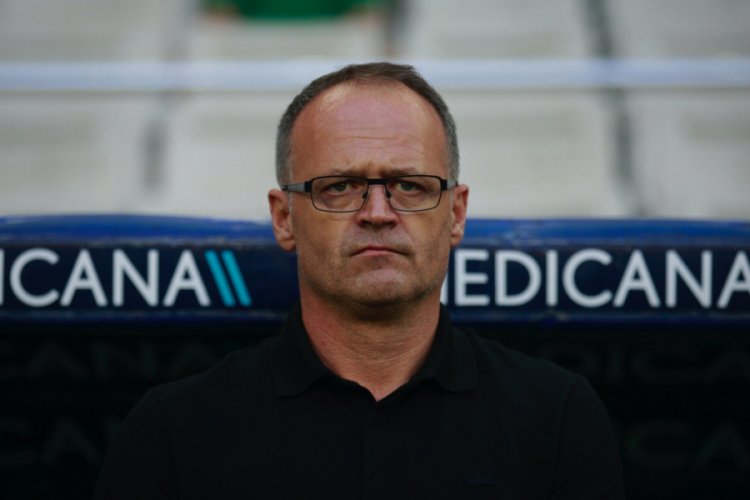 Bursaspor teknik direkt&ouml;r&uuml; Buz: Taraftarımızı &ouml;zl&uuml;yoruz