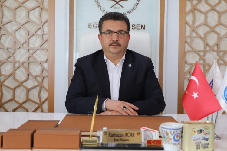 Eğitim-Bir-Sen Bursa 1 Nolu Şube Başkanı Acar'dan &Ouml;zeren'e tepki: "İnsanın edebi kadar ederi vardır"
