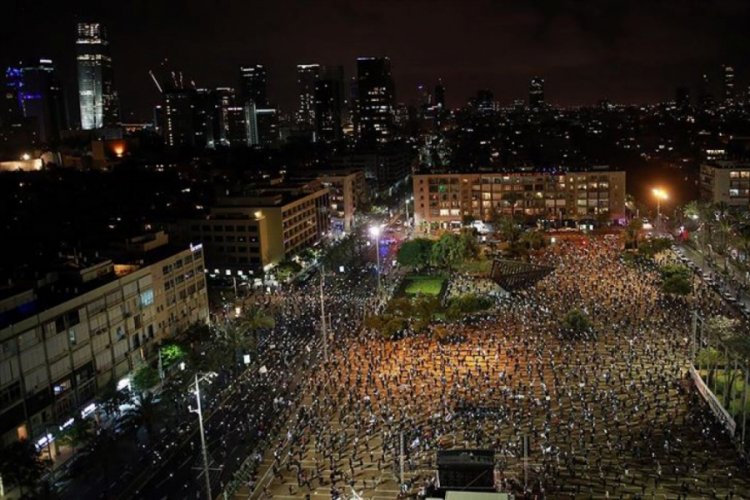 Tel Aviv'de Netanyahu'ya koronavir&uuml;s tepkisi!