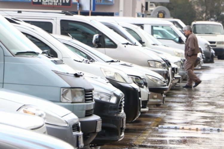 Araba Fiyatları Haber  : İkinci El Araç Fiyatları Bir Yıl Içinde Ilk Defa Düştü.