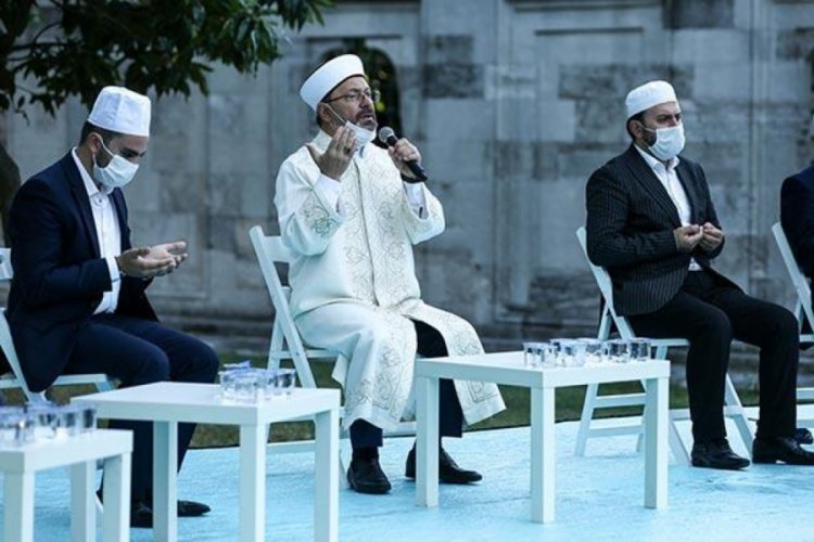 Şehit Prof. Dr. İlhan Varank, kabri başında anıldı