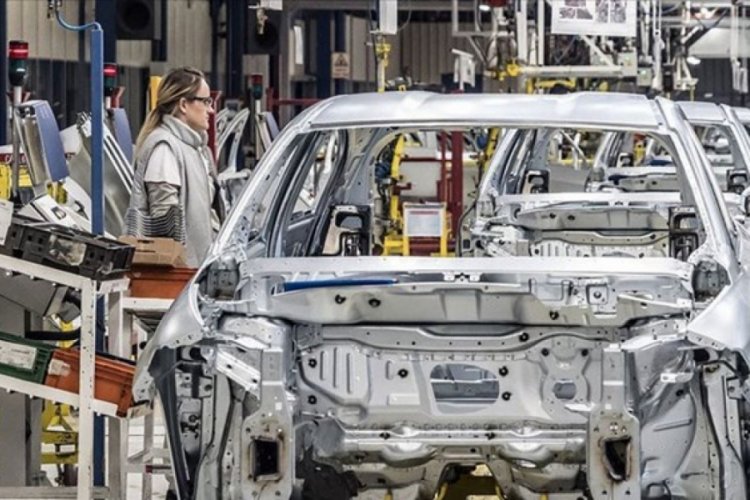 Otomotiv &uuml;retimi ilk yarıda y&uuml;zde 29 daraldı