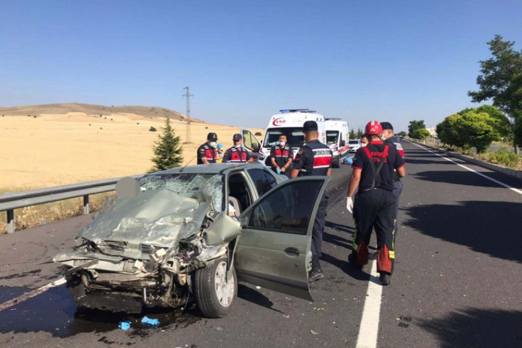 Polis memuru ile anne ve babası kazada &ouml;ld&uuml;