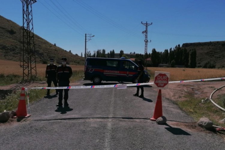 1 k&ouml;y d&uuml;ğ&uuml;n sonrası karantinaya alındı