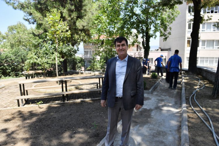 Bursa'da yıkılan tarihi istinat duvarı yenilendi
