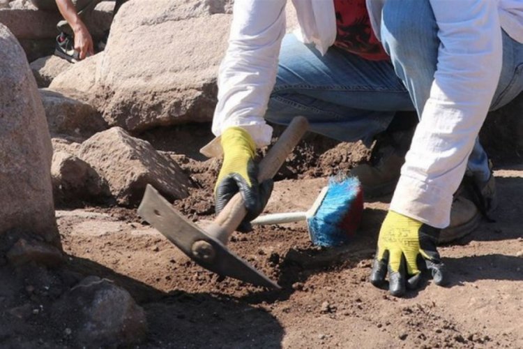 Fransız arkeologlar Suriye'nin doğusunda gizli kazı &ccedil;alışması yapıyor