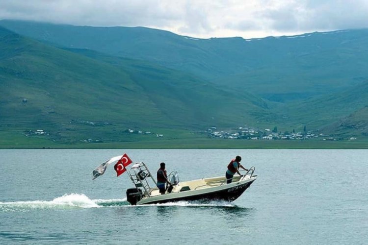 Bursa Da Suriyeli Ailelere Tekne Turu Bursada Bugun Bursa Bursa Haber Bursa Haberi Bursa Haberleri Bursa