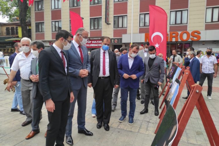 Bursa İznik'te 15 Temmuz'un &ccedil;arpıcı fotoğrafları sergilendi