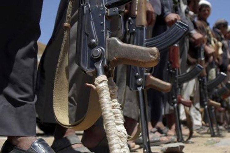 Yemen ordusu, &uuml;lkenin g&uuml;neyindeki Dali'de bazı stratejik noktaları geri aldı