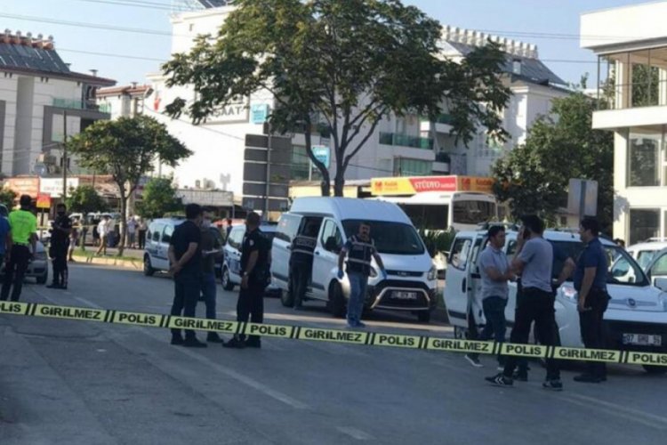 Ortalık savaş alanına d&ouml;nd&uuml;! 1 kişi hayatını kaybetti